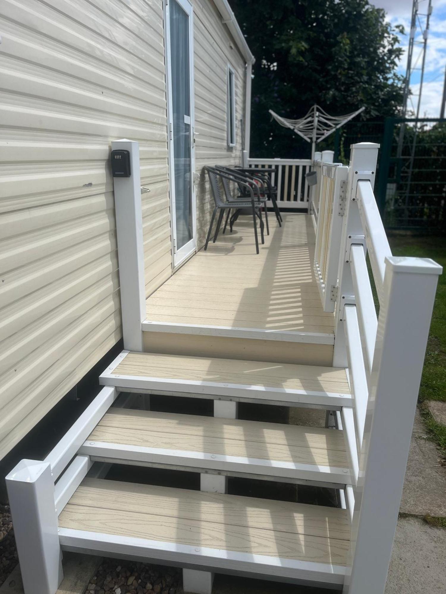 The Luxury Wolds Retreat 6 Berth 3 Bedrooms Beds Made For Arrival Wifi Инголдмелс Экстерьер фото